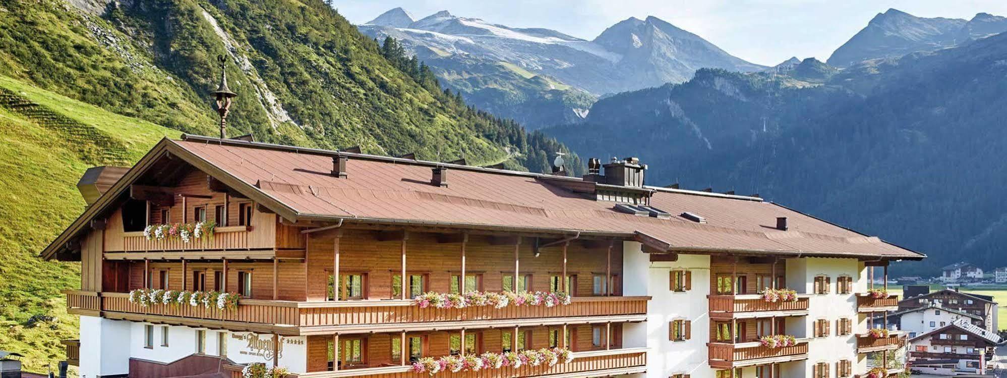 Hotel Alpenhof Тукс Екстериор снимка
