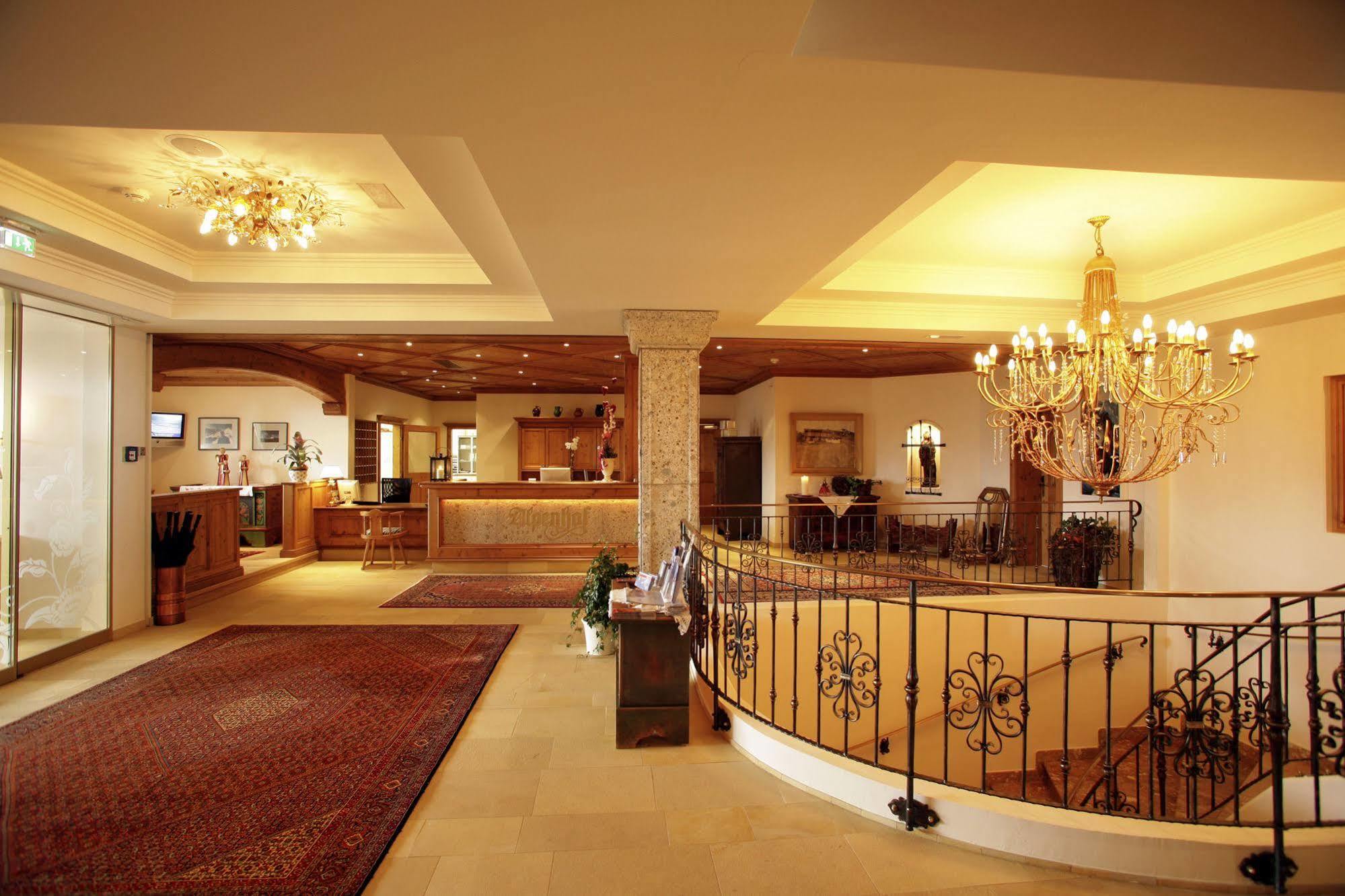 Hotel Alpenhof Тукс Екстериор снимка